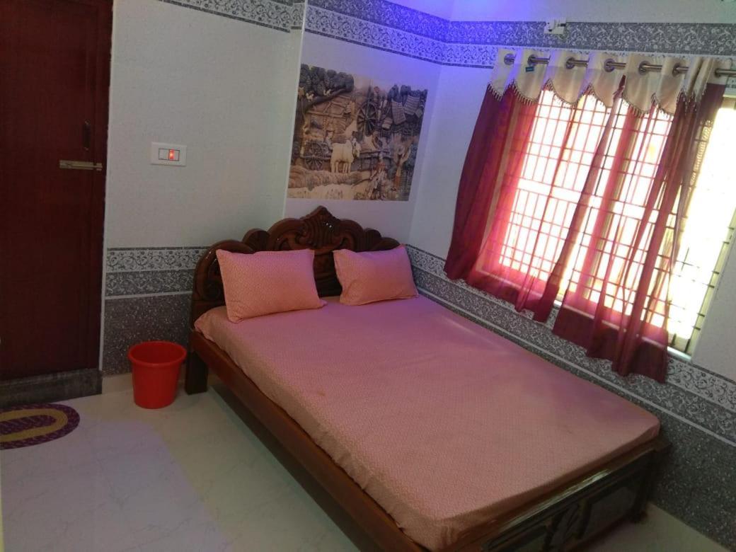 Sri Priya Lodge Dharmapuri Exteriér fotografie